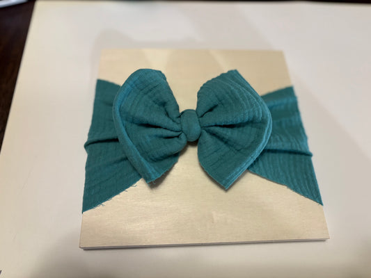 Teal baby bow 🩵😍